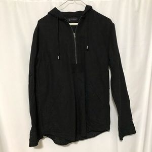 Men’s all black jacket